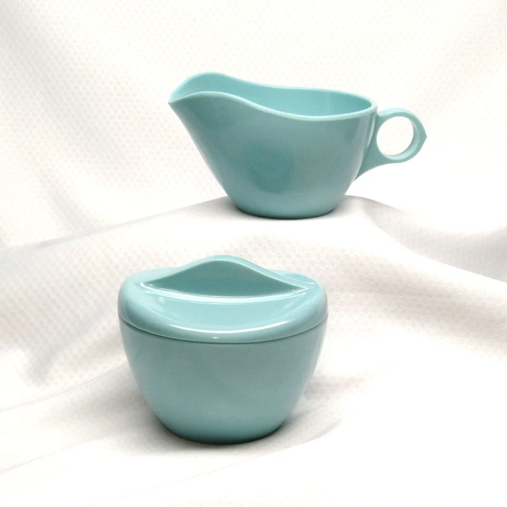 Vintage Royalon Melmac Light Blue Creamer & Sugar Bowl with Lid Set 411-1 414-1